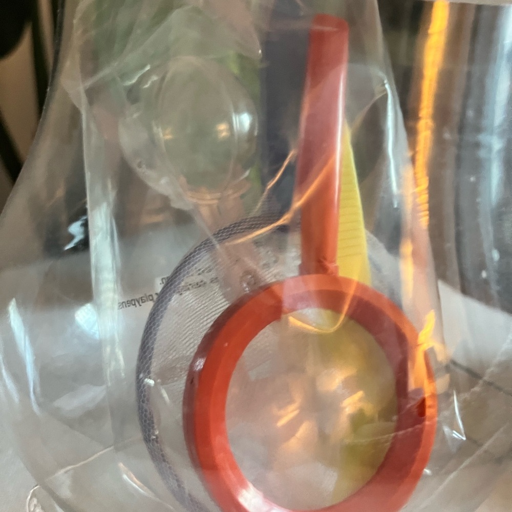 🏷️5/$30 Orange Bug Catcher Kit NWT - Picture 2 of 2